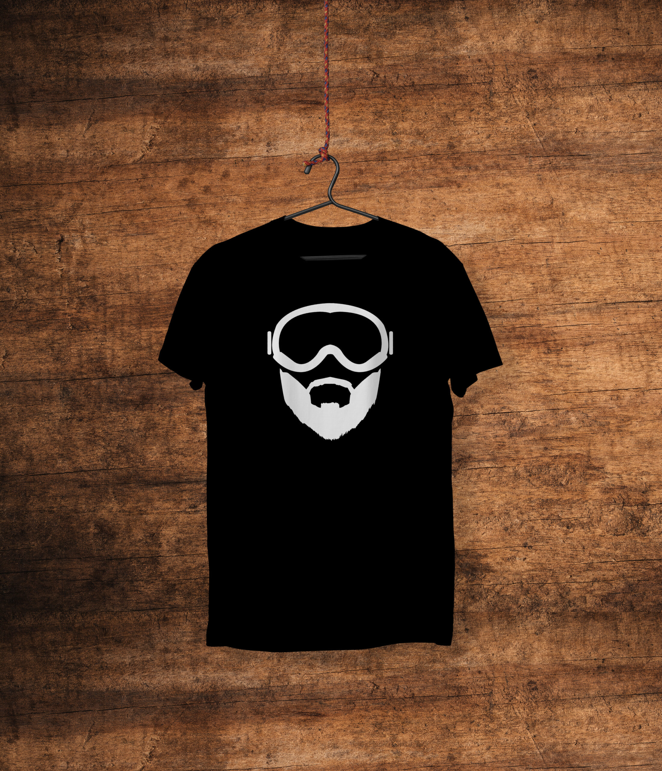 Bearded man whit goggles t-shirt
